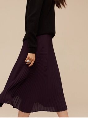 Aritzia Babaton Jude Skirt